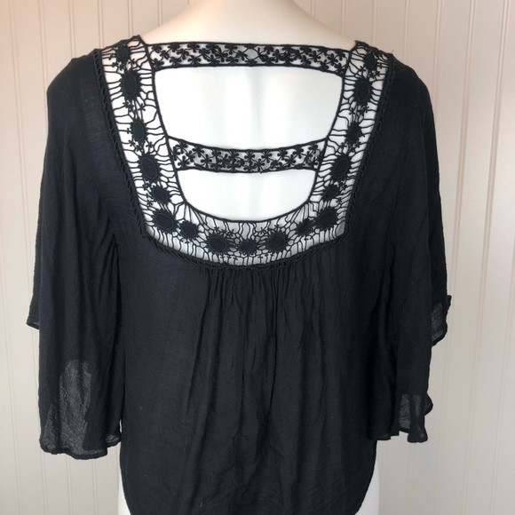 Aero Black Detailed Blouse - Picture 2 of 3